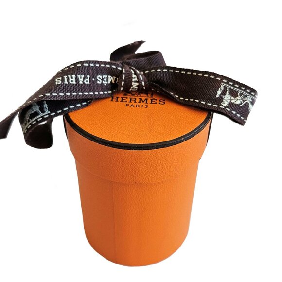 HERMES ORANGE CHACUN FAIT SON NID SILK TWILLY SCARF - Picture 9 of 10